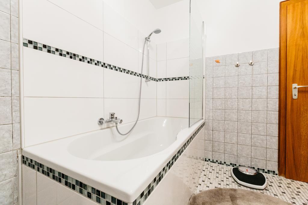 Apartments نيوس الغرفة الصورة